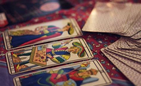 videncia gratis por fecha de nacimiento|¿Cómo realizar una lectura de tarot con fecha de。